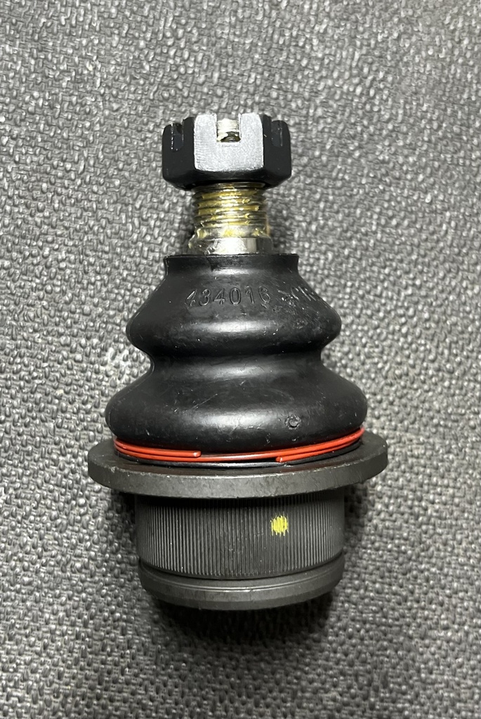 Medición: [AE-11-K80605] Muñón / Delantero / Inferior