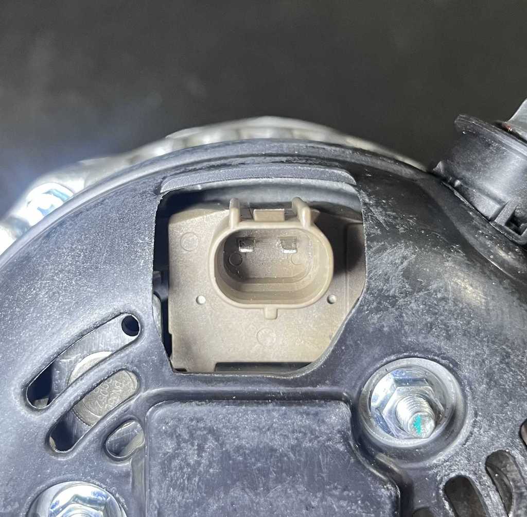 [AE-04-13913] Alternador