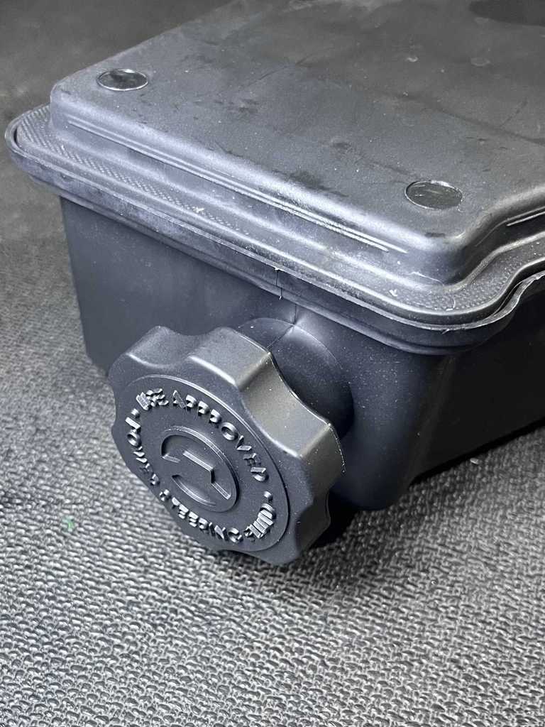 [AE-12-9900550R] Depósito de Bomba de Dirección