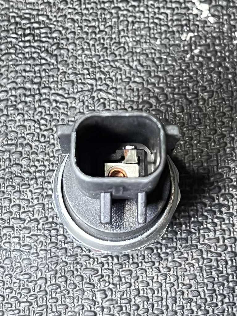 [AE-10-PS468] Sensor de Presión de Aceite