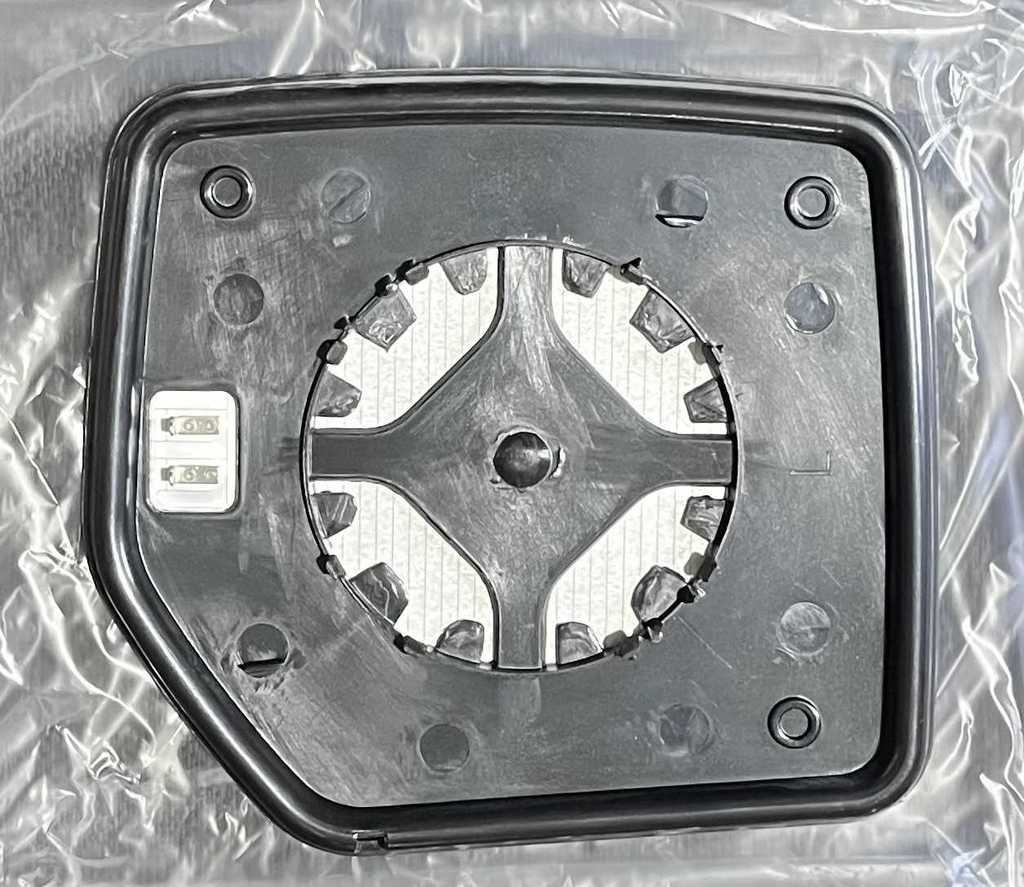 [AE-05-CH1324104] Espejo de Retrovisor / Izquierdo
