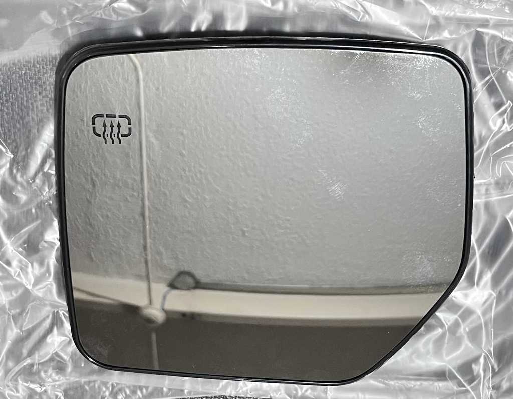 [AE-05-CH1324104] Espejo de Retrovisor / Izquierdo