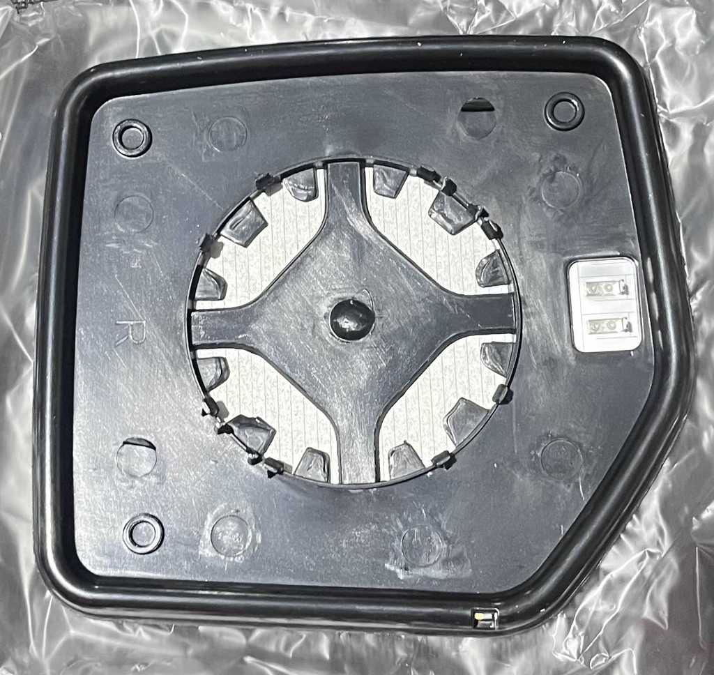 [AE-05-CH1325104] Espejo de Retrovisor / Derecho