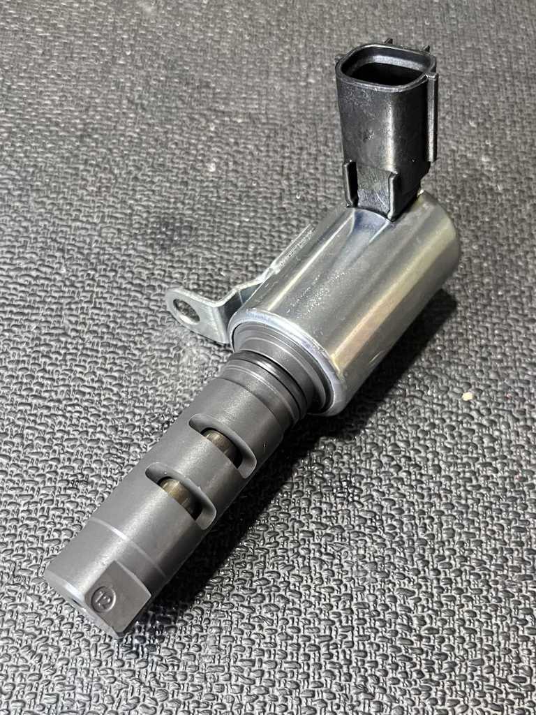 [AE-10-VVT243] Solenoide de Tiempo de Motor / Escape