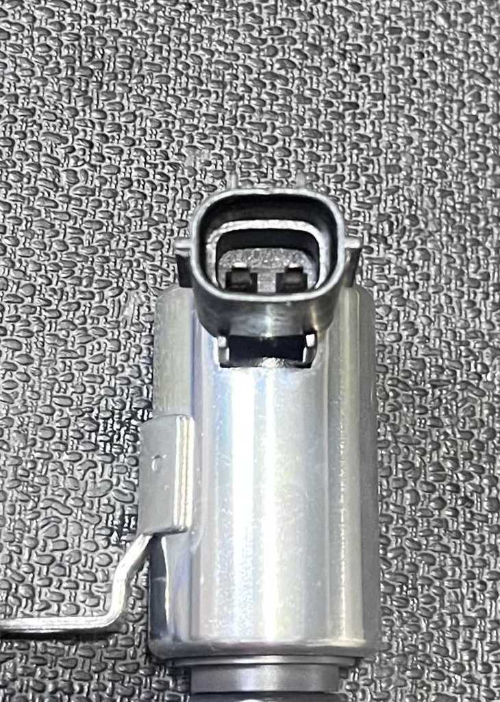 [AE-10-VVT243] Solenoide de Tiempo de Motor / Escape