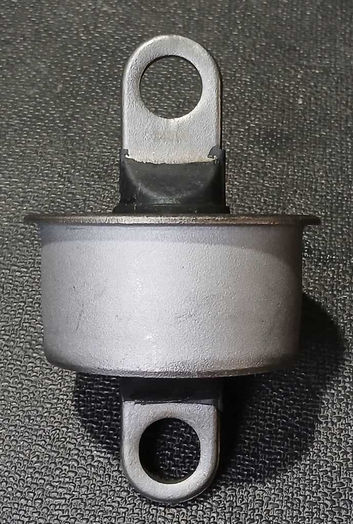 [AE-11-K201404] Buje de Brazo de Suspensión / Trasero / Inferior