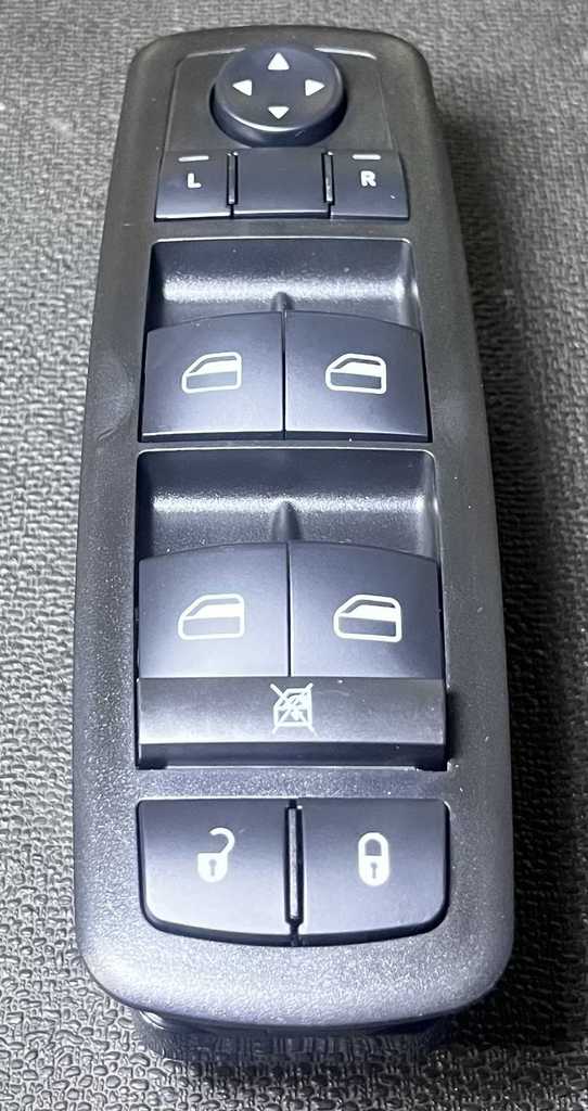 [AE-10-DWS1381] Mando Elevavidrios de Puerta