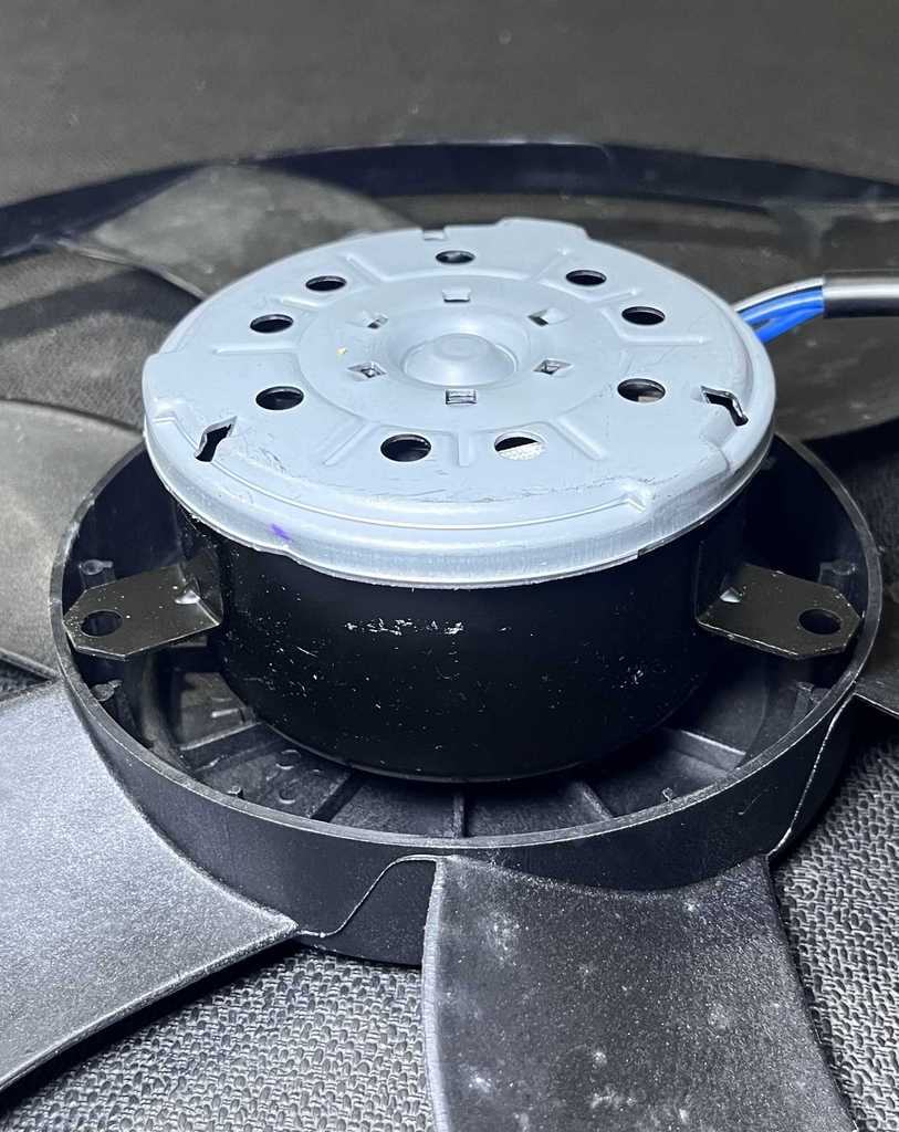 [AE-09-621130M] Electroventilador