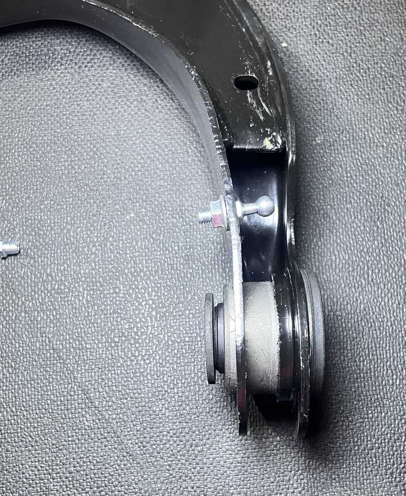 [AE-11-RK621607] Meseta de Suspensión / Delantera / Superior / Derecha