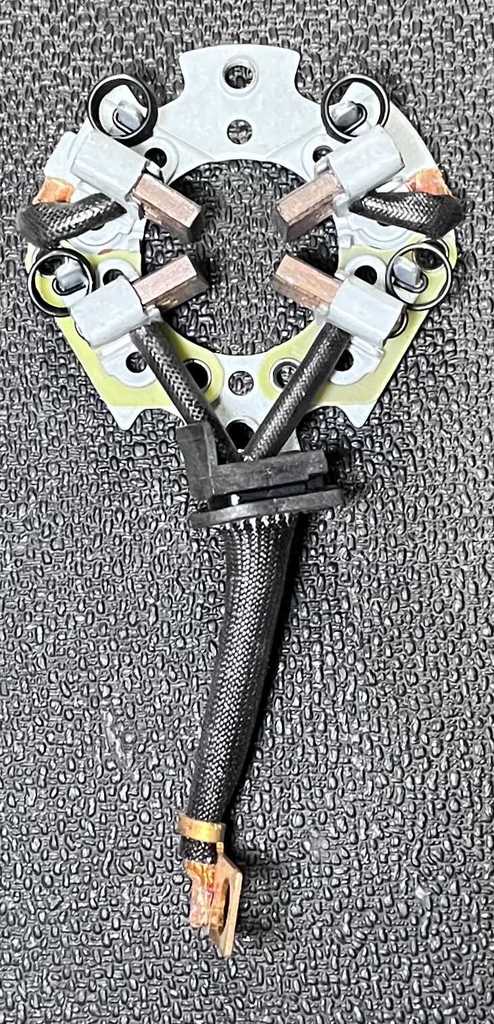 [AE-04-17754B] Carbonera de Arranque