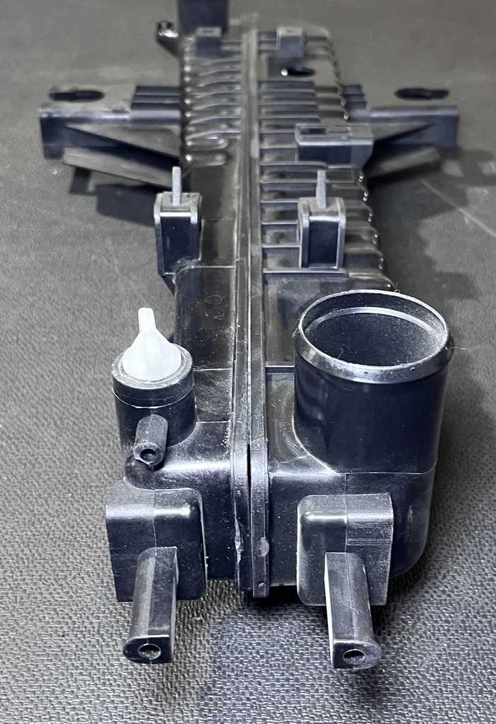 [AE-09-2975T] Tanque de Radiador