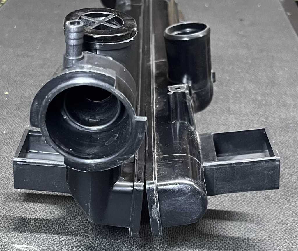 [AE-09-13071T] Tanque de Radiador