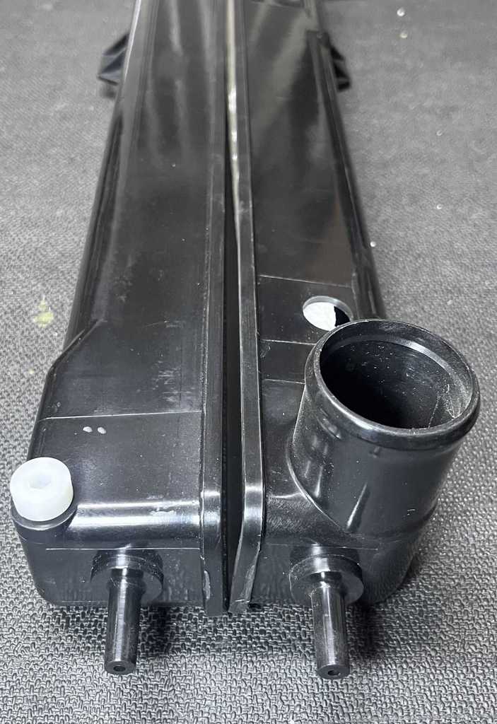[AE-09-1394T] Tanque de Radiador
