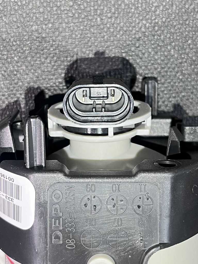 [333-2026N-AQ] Faro Antiniebla