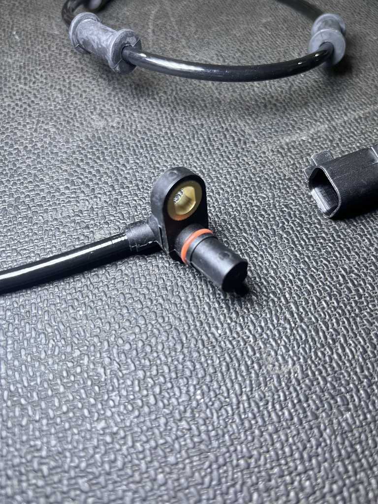 [AE-10-ALS1984] Sensor de ABS / Delantero / 4X4