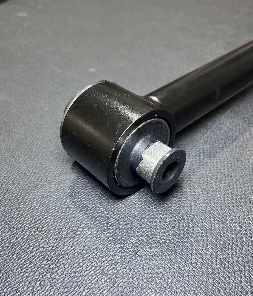 [AE-11-RK642169] Brazo de Suspensión / Trasero / Superior