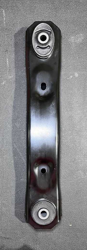 [AE-11-RK640773] Brazo de Suspensión / Delantero / Inferior