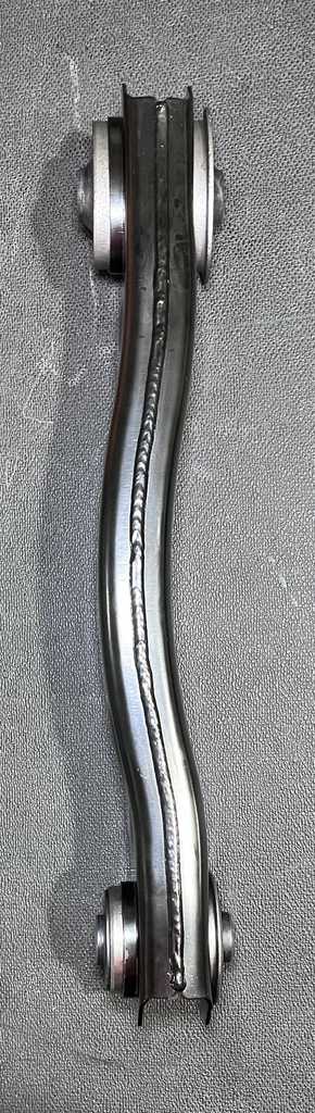 [AE-11-RK640773] Brazo de Suspensión / Delantero / Inferior