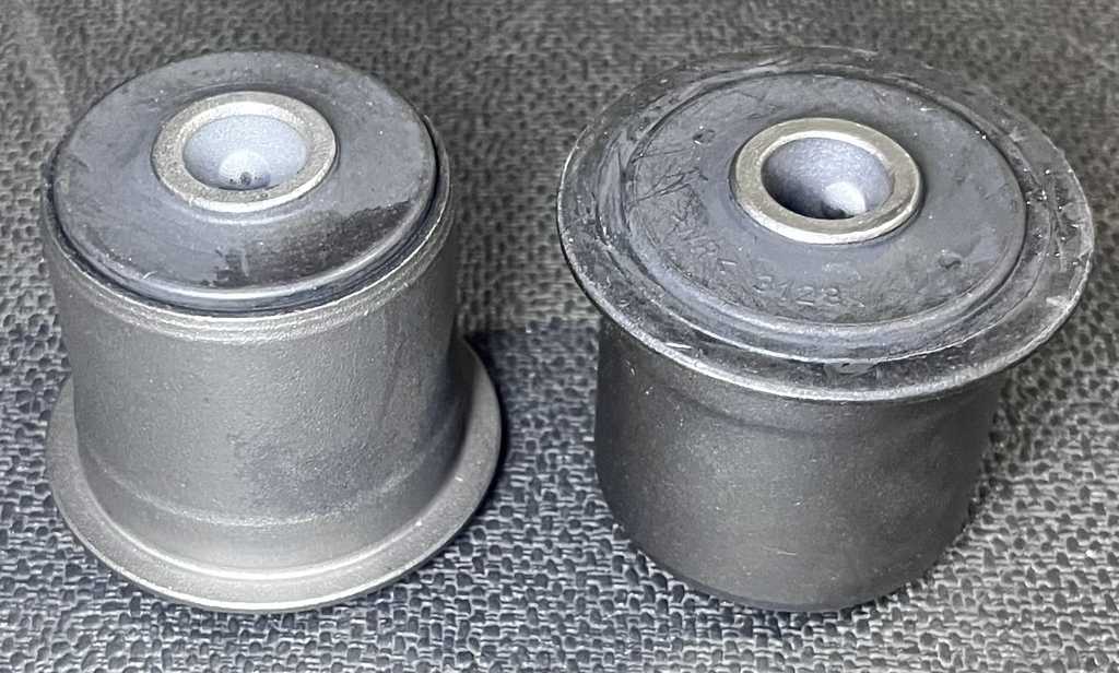 [AE-11-K3128] Buje de Brazo de Suspensión / Delantero / Superior