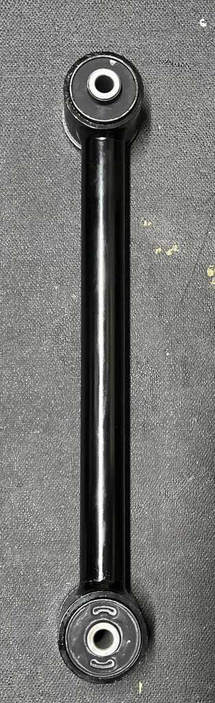 [AE-11-RK641794] Brazo de Suspensión / Trasero / Inferior