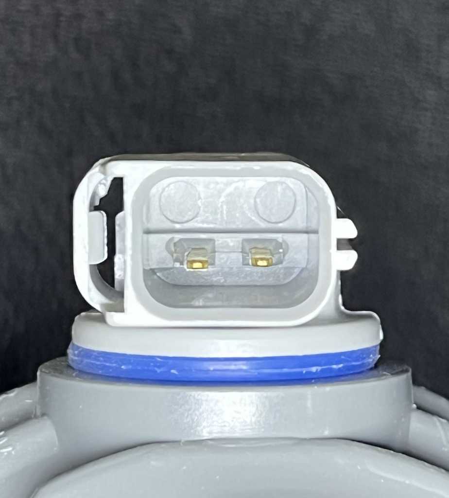 [AE-05-CH2803101] Stop / Trasero / Derecho