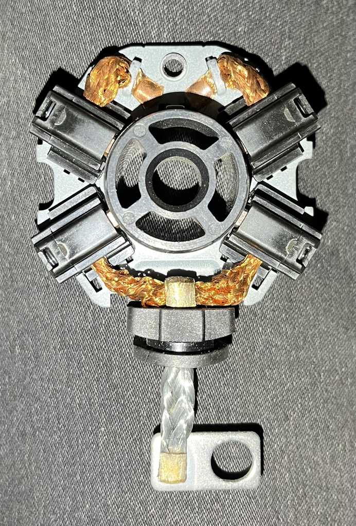[AE-04-17937B] Carbonera de Arranque