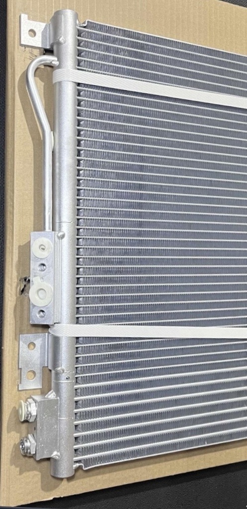 [AE-02-3247] Condensador A/C